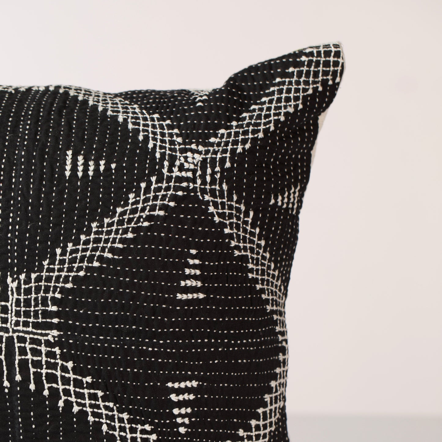 TKC001- 01 SOLID CUSHION COVER (S) (4 mane)