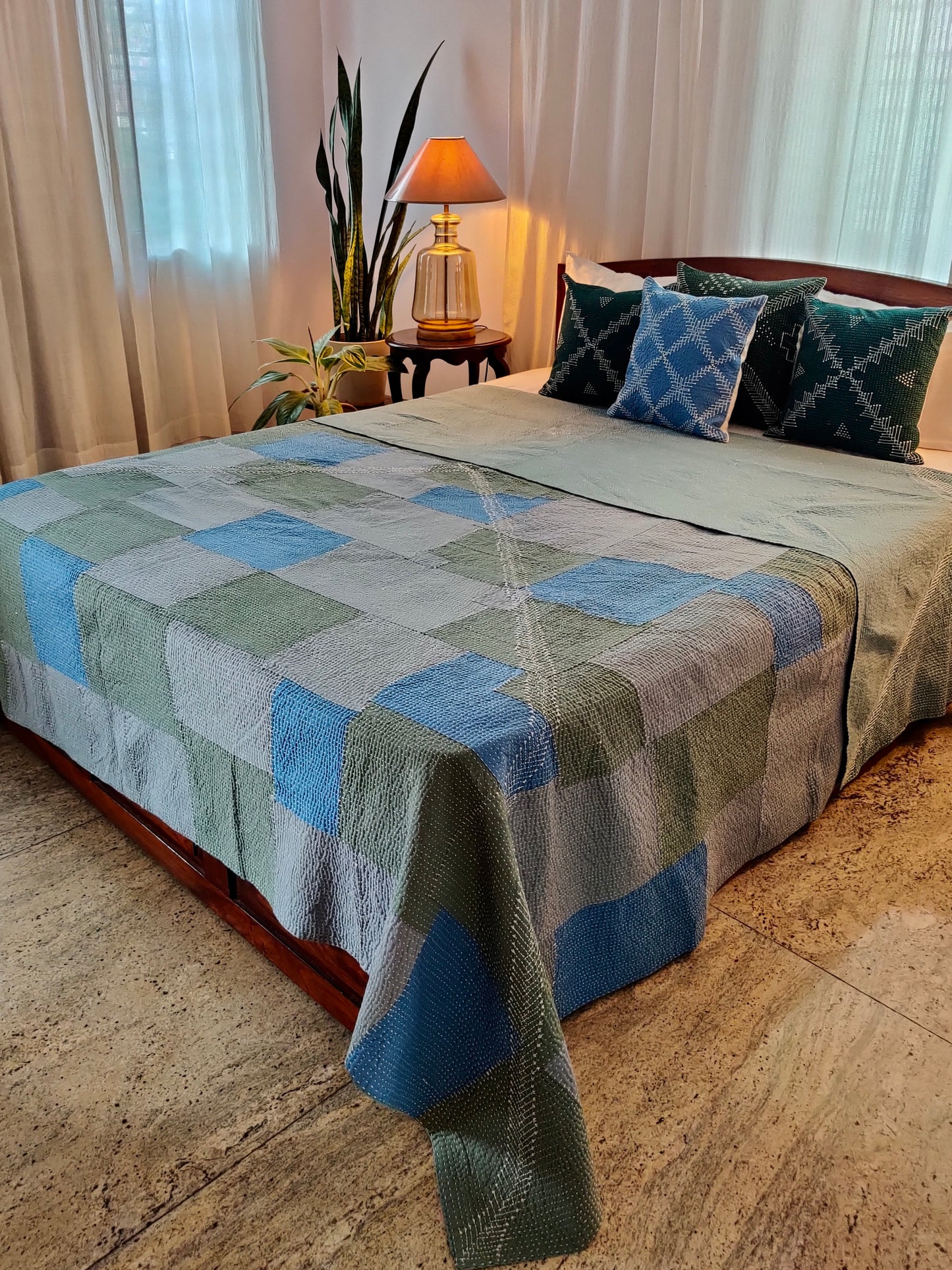 TKK001-06 King Khowdi