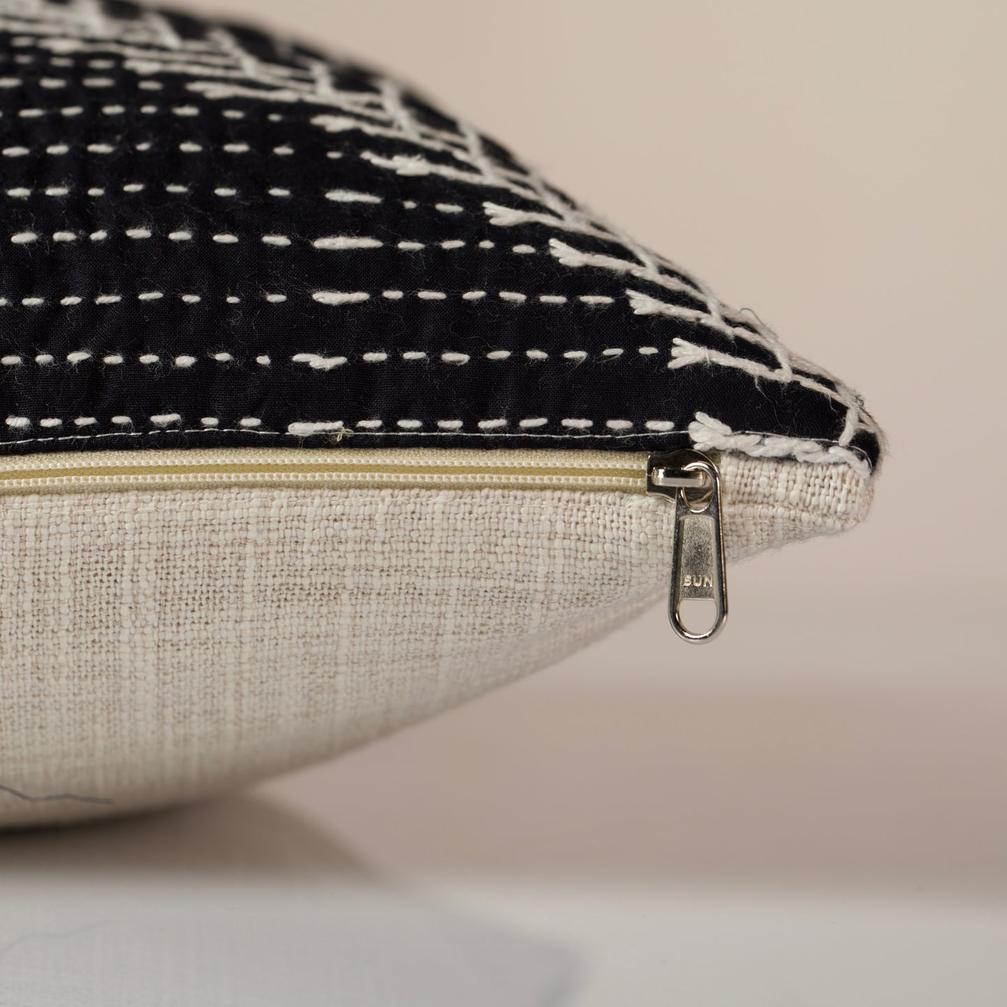 TKC002 - 02 SOLID CUSHION COVER (S) (Mooli) 16"