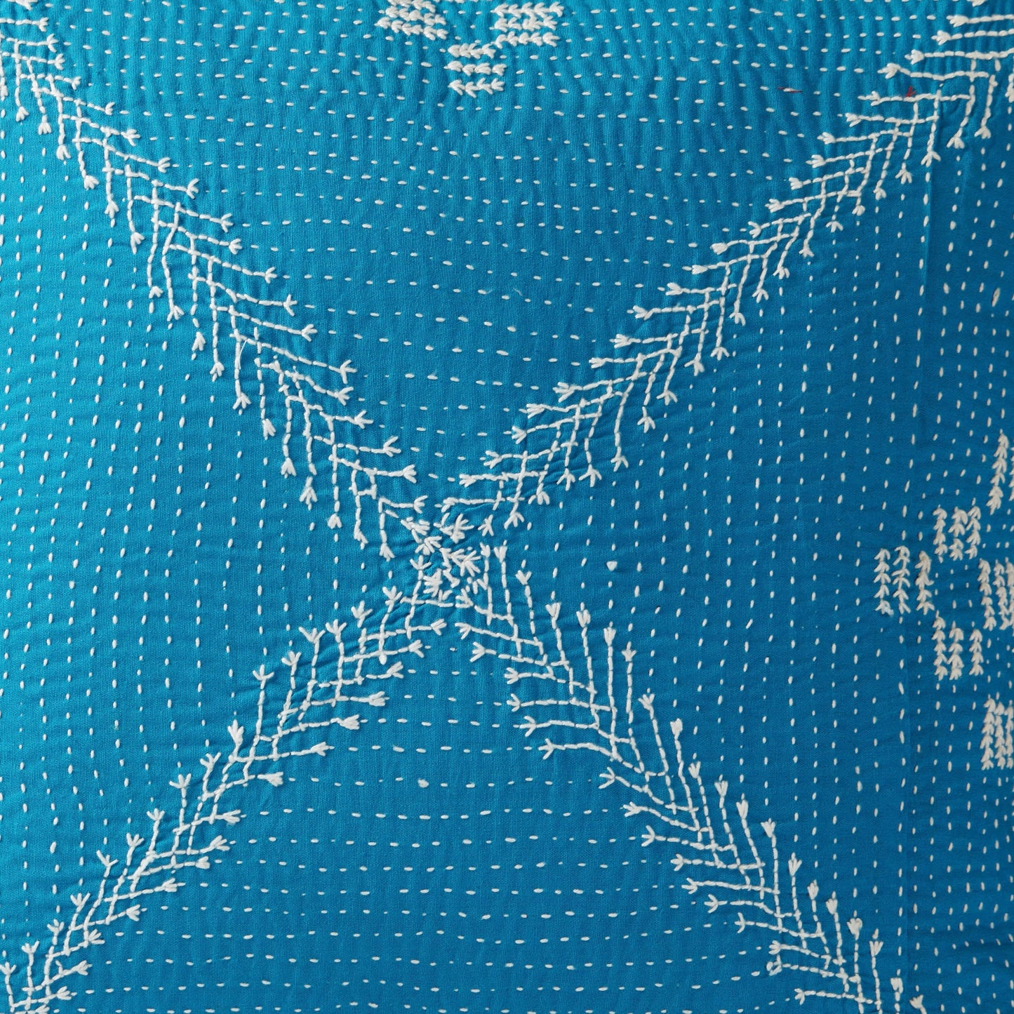 TKC009 - 02 SOLID CUSHION COVER (L) (Mooli) 18"